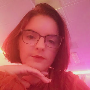 Meet your Posher, Alyson